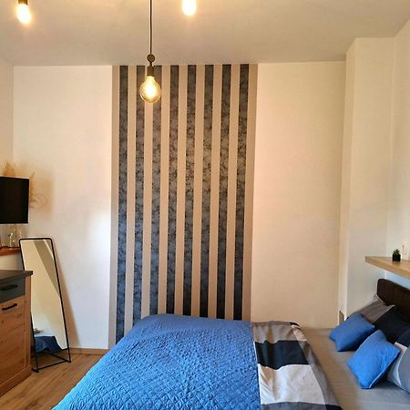 Apartments Sandra 로브란 외부 사진