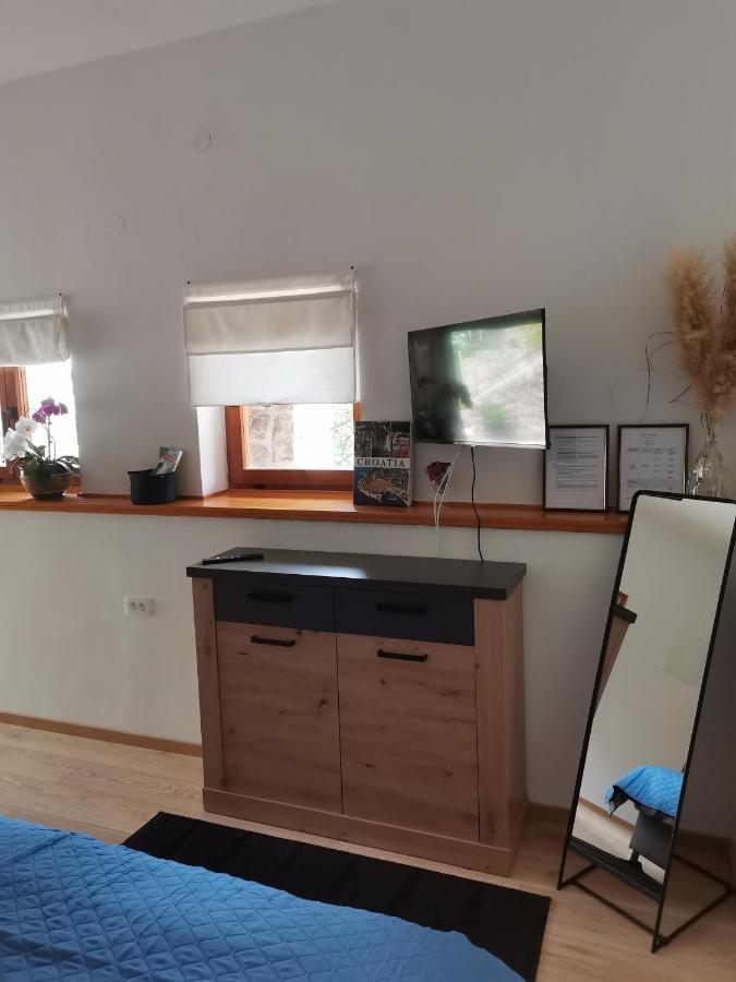 Apartments Sandra 로브란 외부 사진